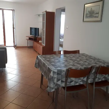 Apartment Lea Cres